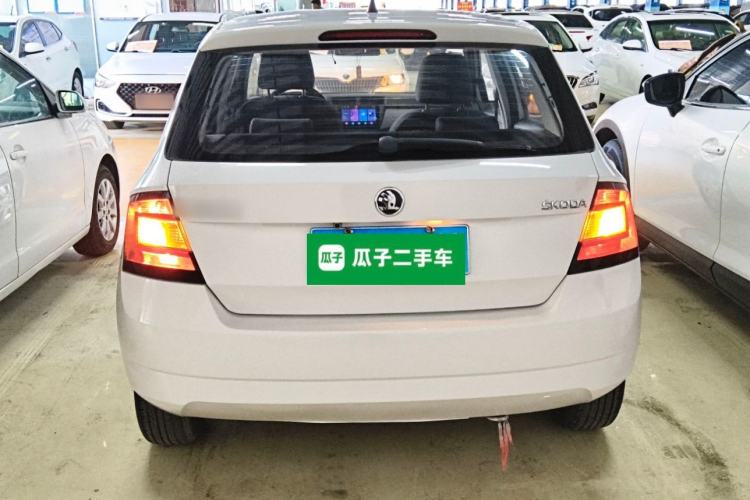 Used Skoda Fabia 2015 1.4L Automatic Front-Drive Model