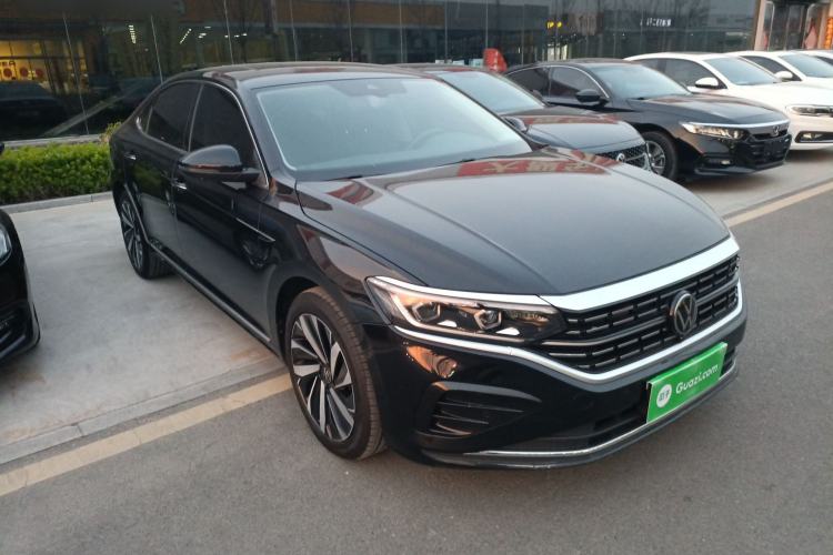 Used Volkswagen Passat 2023 Facelift 330TSI Luxury Edition