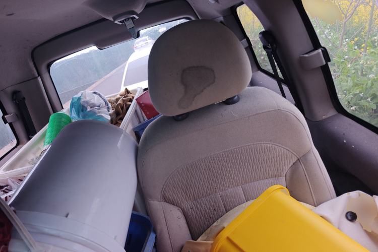 Used FORTHING Lingzhi 2017 V3 1.5L 7-Seater Comfort Model Interior 4