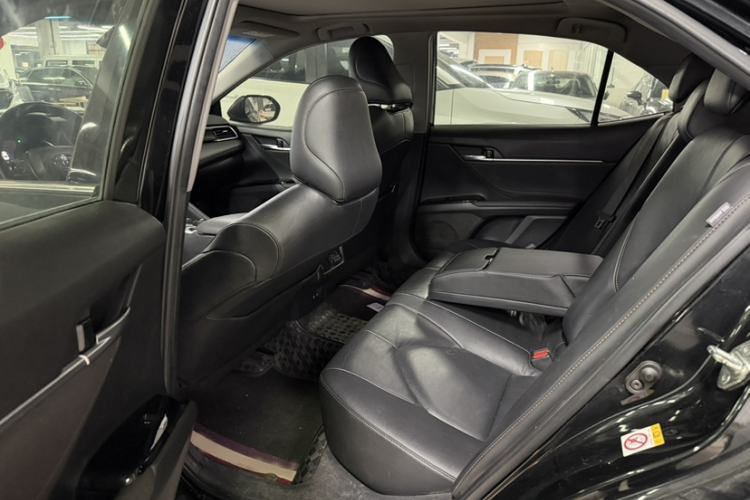 Used Toyota Camry 2019 2.5G Luxury Edition China VI Standard Interior 2