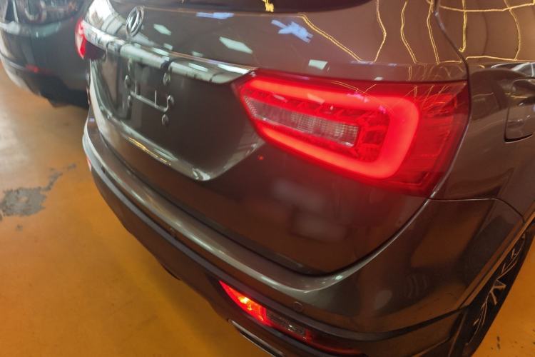 Used Dongfeng Fengon 580 2018 1.5T CVT Luxury Model
