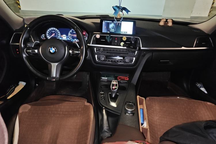 Used BMW 3 Series 2019 320Li M Sport Package Center Console