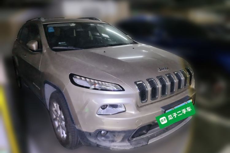 Used Jeep Cherokee 2016 2.4L Professional Edition
