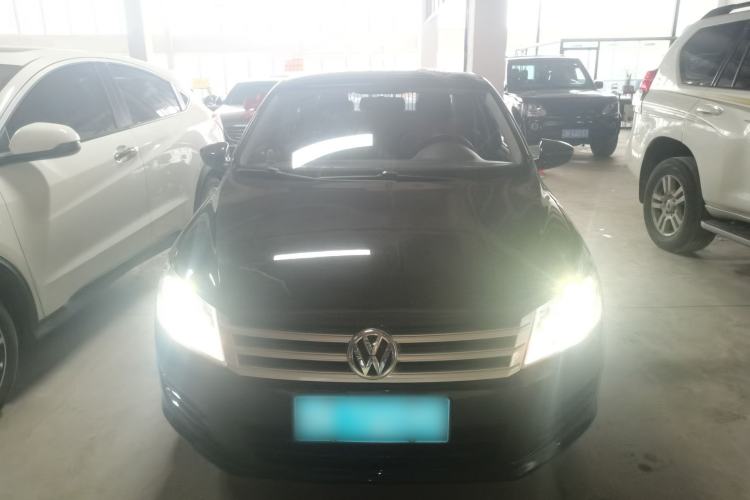 Used Volkswagen Santana 2015 1.4L Manual Fashion Edition Front