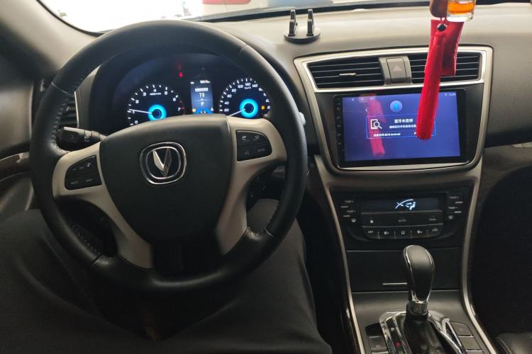 Used Changan Raeton 2014 1.8T Automatic Prestige Anniversary Edition China IV Standard
