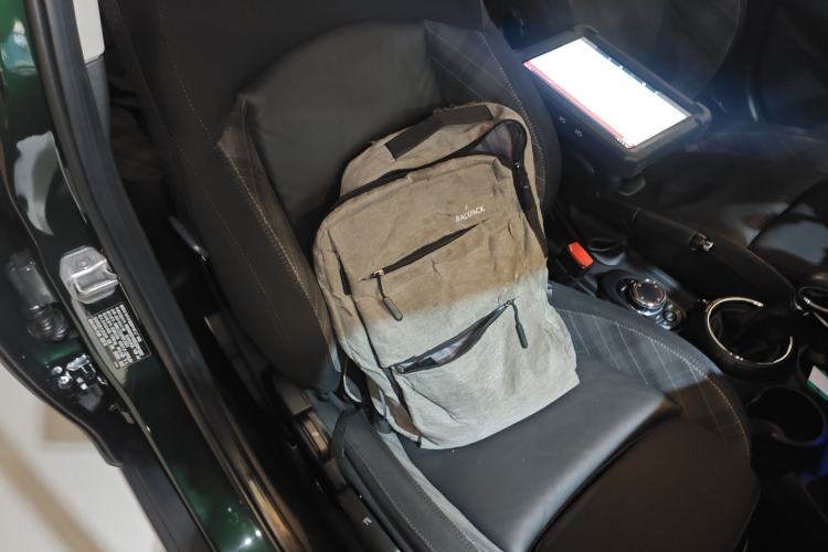 Used MINI 2016 1.5T COOPER Pioneer Edition Five-Door Model Right Front Seat