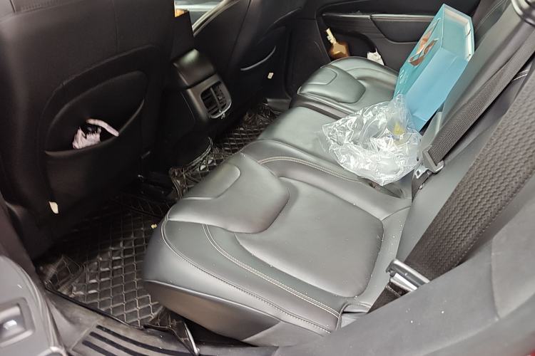 Used Jeep Cherokee 2016 2.0L Superior Edition
