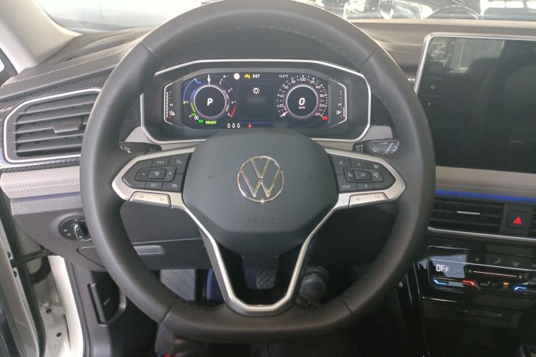 Used Volkswagen Tayron GTE Plug-in Hybrid 2023 280TSI Luxury Plus Advanced Edition
