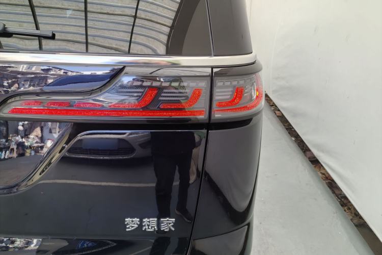 Used VOYAH Dream 2024 PHEV Extended-Range Premium Edition Exterior 10