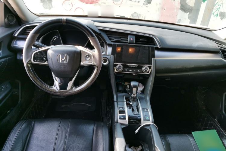 Used Honda Civic 2016 220TURBO CVT Prestige Edition
