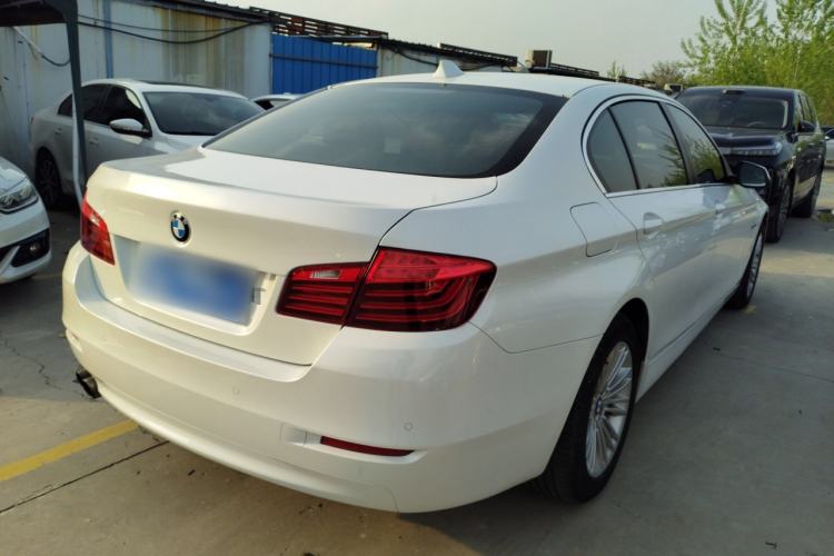 Used BMW 5 Series 2014 525Li Leading Model Rear Right 45 Deg