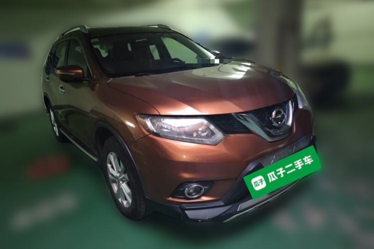 Used Nissan X-Trail 2014 2.5L CVT Leading Edition 4WD Front Right 45 Deg