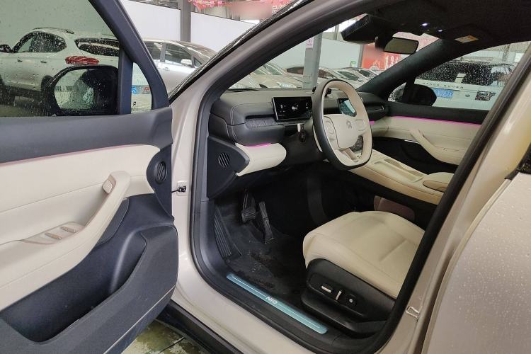 Used Nio ES6 2024 75 kWh
