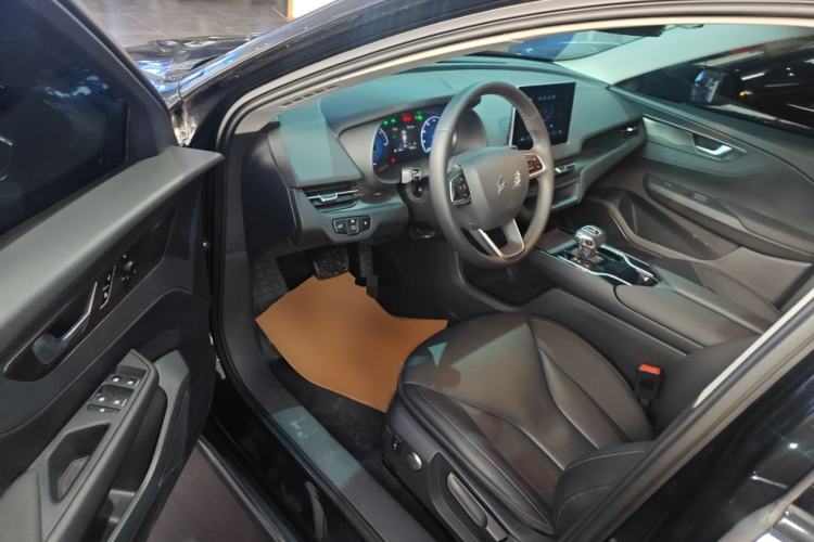 Used Hongqi E-QM5 2023 Revised Version Basic Travel Edition