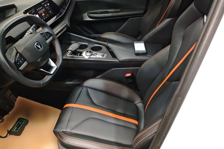 Used CHANGAN UNI-V 2024 1.5T Prestige Edition
