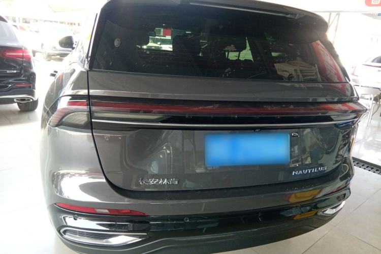 Used Lincoln Nautilus 2023 2.0T All-Wheel-Drive Luxury Edition Rear