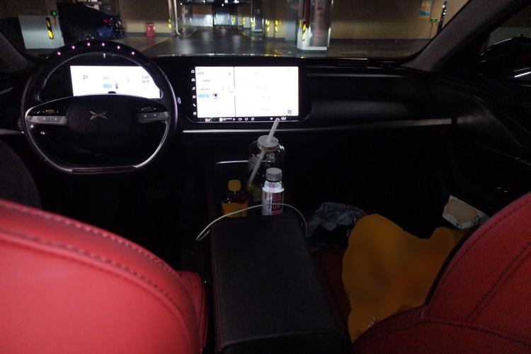 Used XPeng P7 2023 P7i 610 Max Performance Edition Center Console