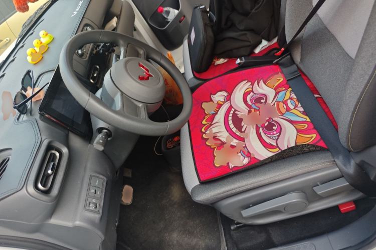 Used Wuling Zhiguang New Energy 2025 Model 305km Ambitious Edition