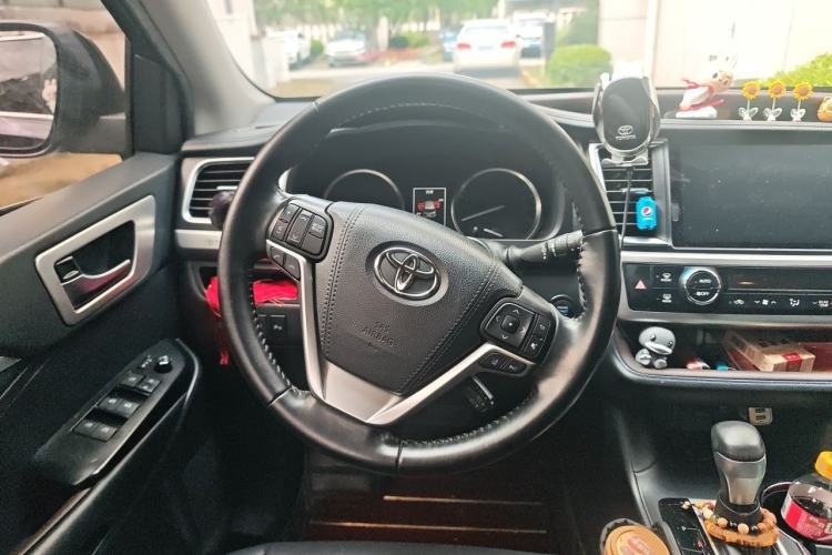 Used Toyota Highlander 2018 2.0T Four-Wheel Drive Prestige Version 7 Seats China VI Standard