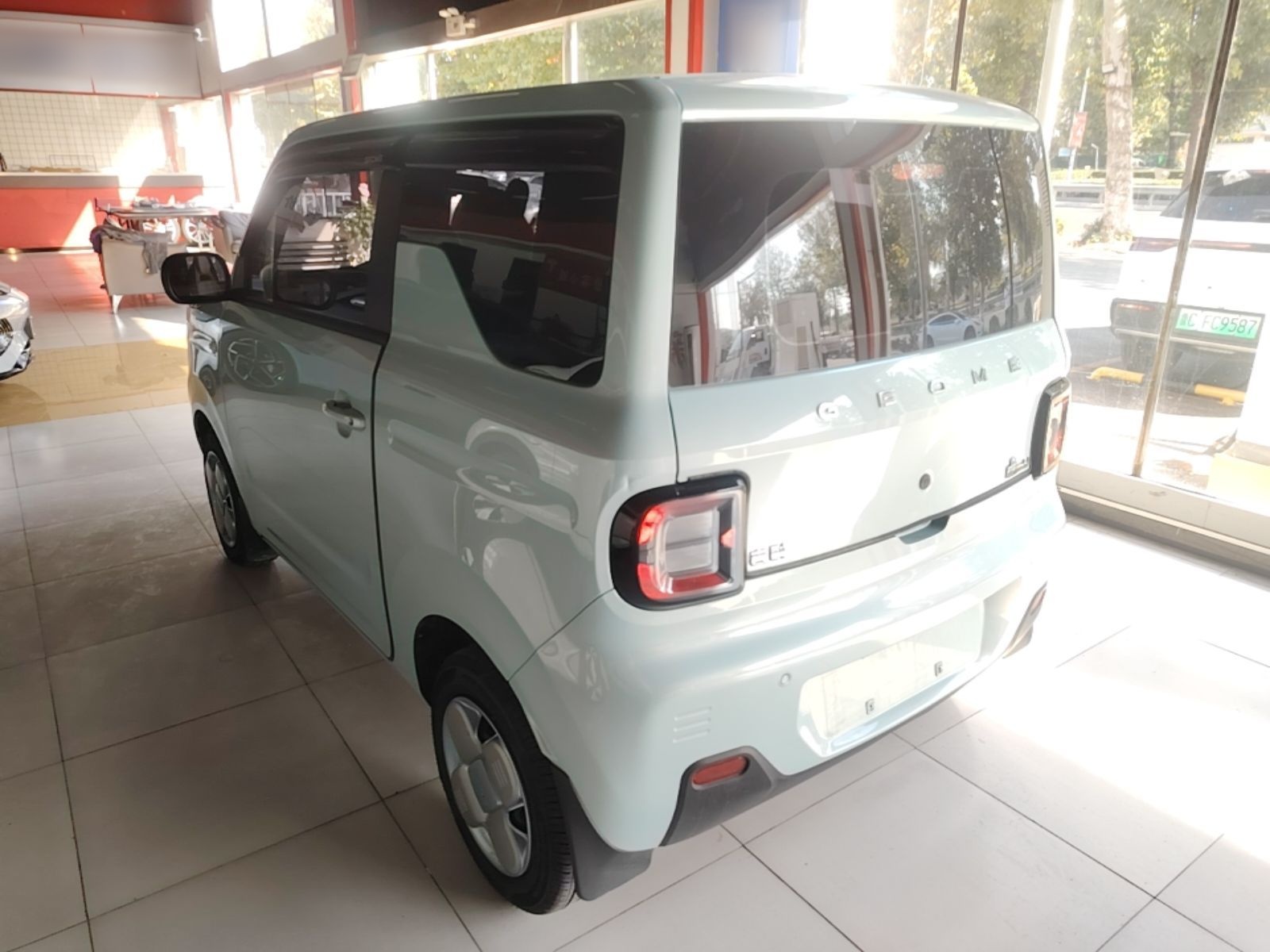 Geely Galaxy Panda 2024 Panda Mini 200km Endurance Bear — снимка 4