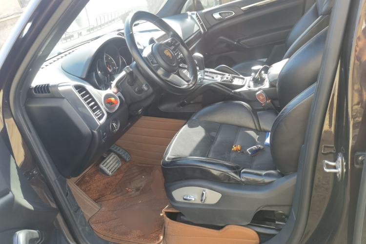 Used Porsche Cayenne 2016 Cayenne Platinum Edition 3.0T