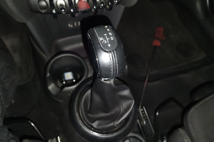 Used MINI MINI 2016 1.5T COOPER Avant-Garde