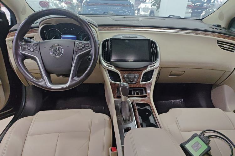 Used Buick LaCrosse 2013 2.4L SIDI Leading Comfort Version

