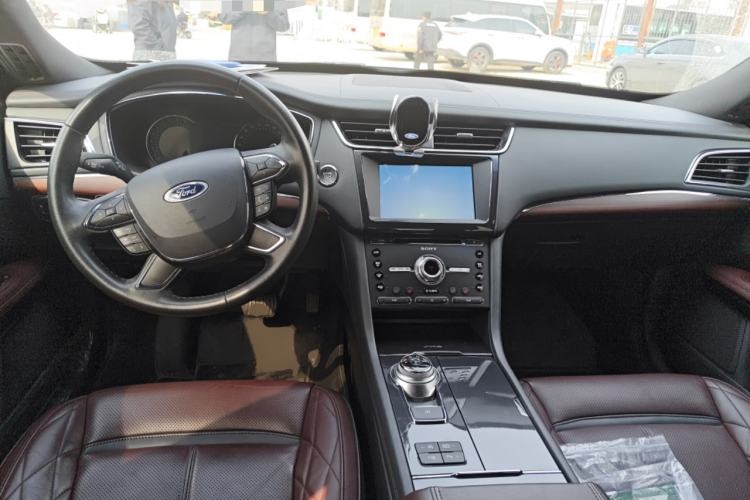 Used Ford Taurus 2018 EcoBoost 245 LTD Limited Edition China V Standard Center Console