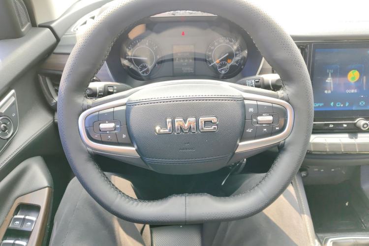 Used JMC Yuhu 9 2019 2.0T Manual Gasoline 4x4 Comfort Edition
