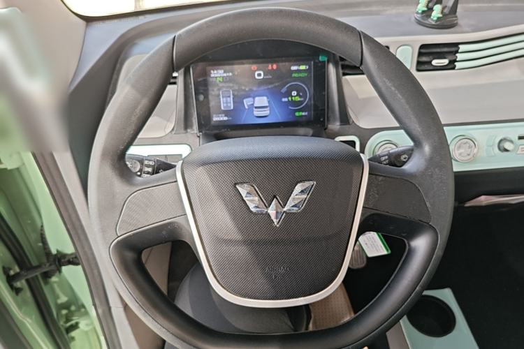 Used Wuling Hongguang MINIEV 2021 Macaron Premium Model – Lithium Iron Phosphate Steering Wheel