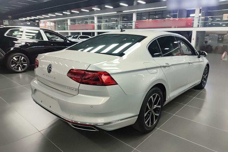 Used Volkswagen Magotan 2020 330TSI DSG Leading Model
