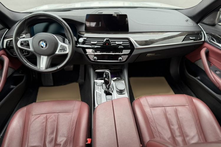 Used BMW 5 Series 2020 530Li Luxury Edition M Sport Package Interior 3