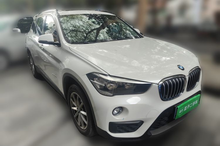 Used BMW X1 2016 sDrive18Li Fashion Model Front Right 45 Deg