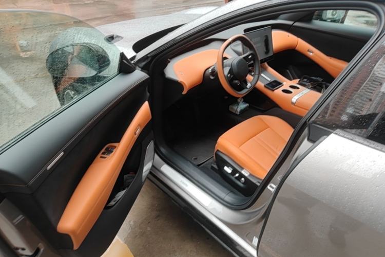 Used Xiaomi Auto YU7 2025 Ultra-Long Range Rear-Wheel Drive Version
