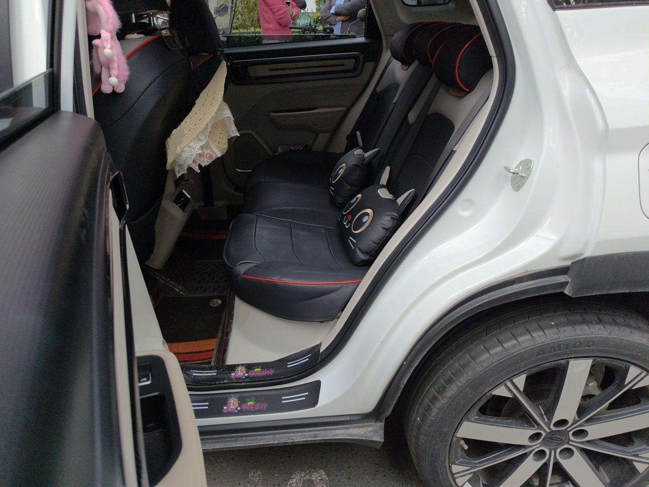 Geely Auto icon 2023 1.5TD Chocolate Luxe Edition — снимка 17