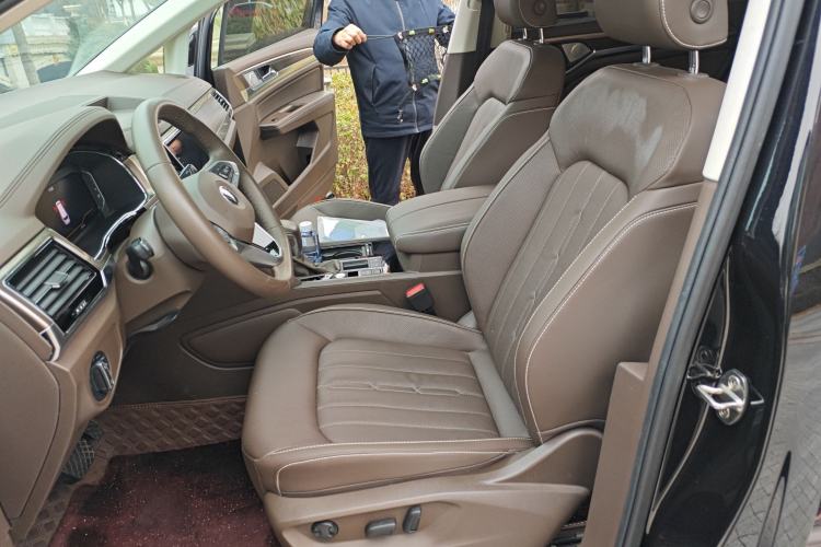 Used Volkswagen Viloran 2020 330TSI Luxury Edition
