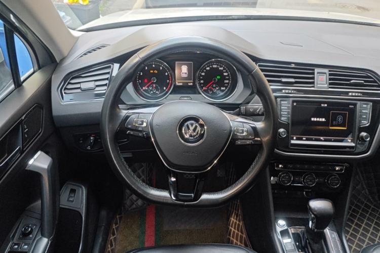 Used Volkswagen Tiguan L 2018 380TSI Automatic All-Wheel Drive Luxury Edition