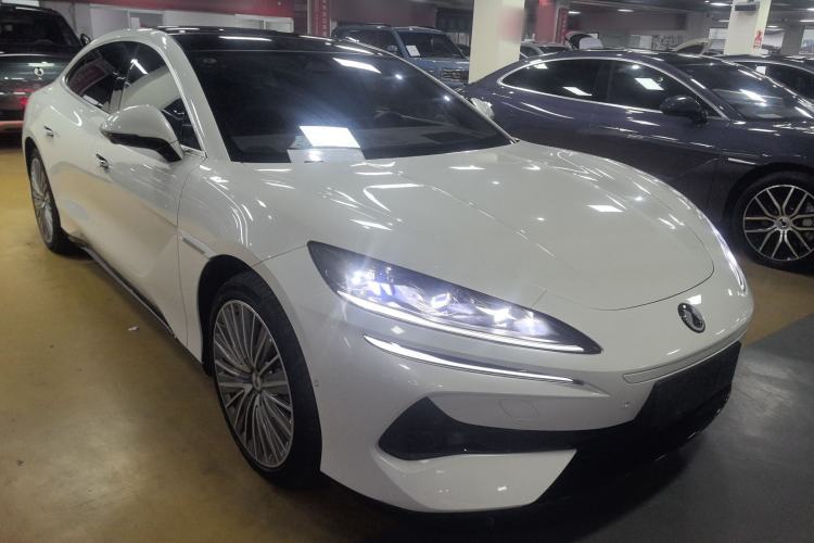 Used Denza Z9 2024 1100 km All-Wheel-Drive Ultra Version