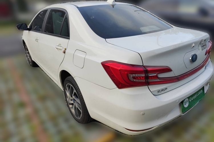 Used BYD Qin New Energy 2018 Qin EV450 Smart Connect Prestige Model
