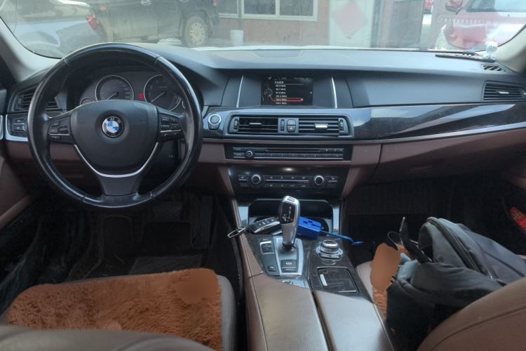 Used BMW 5 Series 2017 525Li Leading Model
