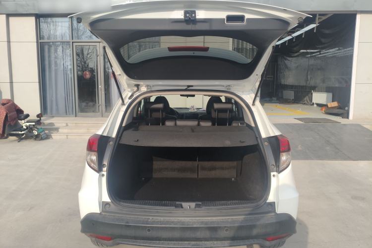 Used Honda Vezel 2019 1.5L CVT Luxury Model China VI