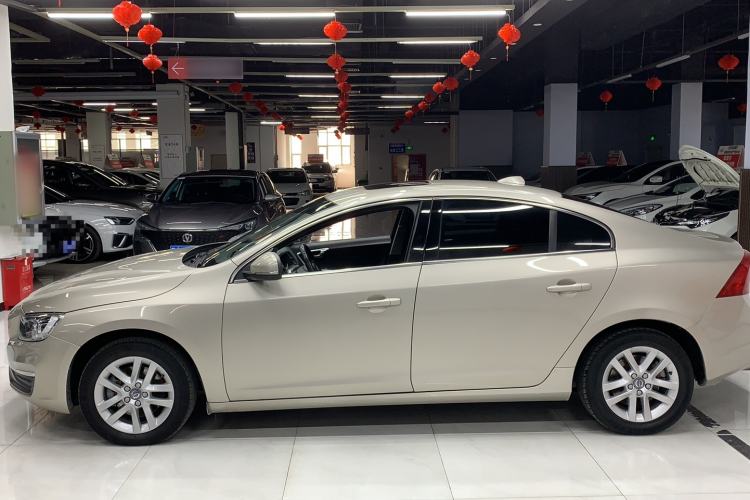 Used Volvo S60 2018 S60L T3 Smart Drive Edition Exterior 5