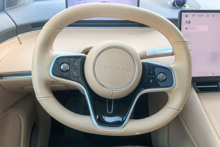 Used Hima Luxeed R7 2024 All-Electric 736 km Ultra
