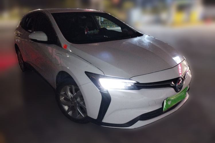 Used Buick Velite 6 2022 Connected & Shared PLUS Front Right 45 Deg