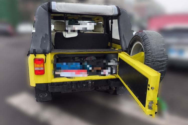 Used BAW Zhanqi 2016 2.0L Gladiator Luxury Edition China V
