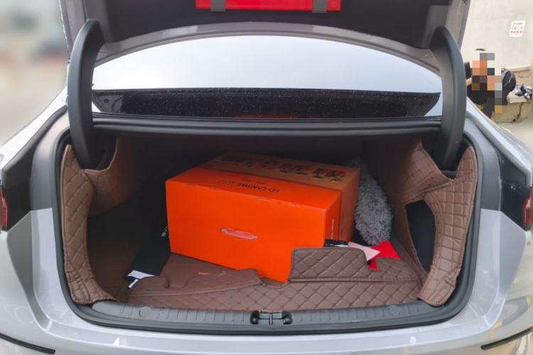 Used BYD Han 2025 EV Intelligent Driving Edition 605KM Prestige Model Trunk