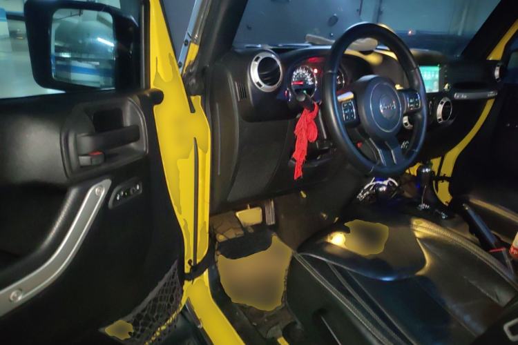 Used Jeep Wrangler 2015 3.0L Sahara Four-Door Comfort Edition Driver Seat