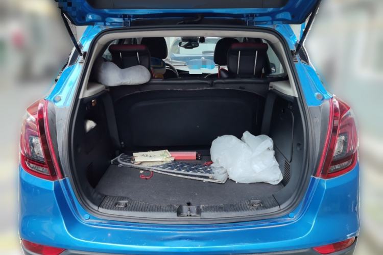 Used Buick Encore 2016 18T Automatic All-Wheel-Drive Flagship Model Trunk