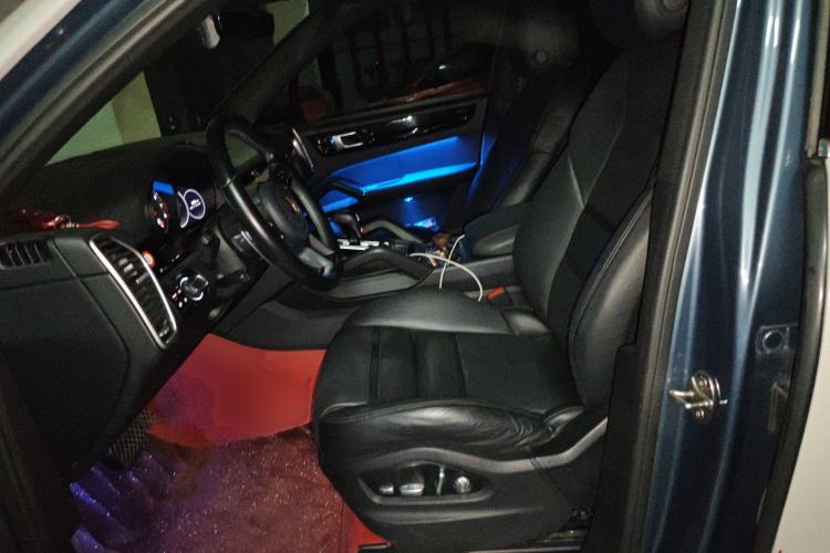 Used Porsche Cayenne 2019 Cayenne 3.0T Left Front Seat