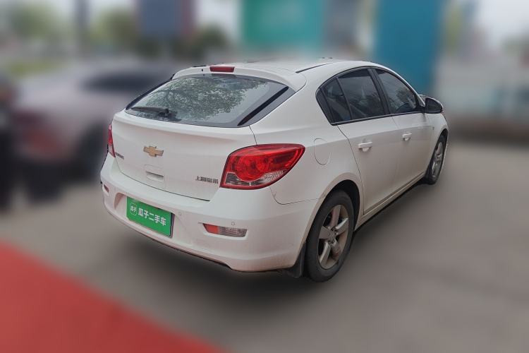 Used Chevrolet Cruze 2013 Hatchback 1.6L Manual Luxury Model Rear Right 45 Deg